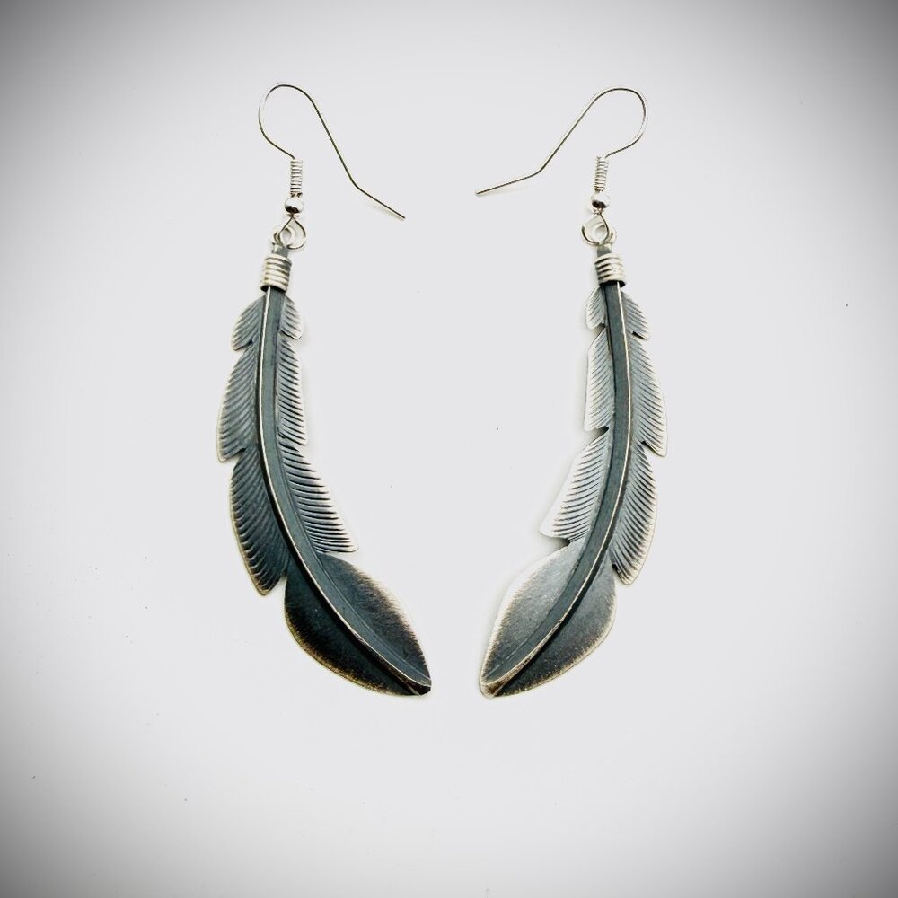 BILLY LONG NAVAJO STERLING FEATHER DANGLE EARRINGS